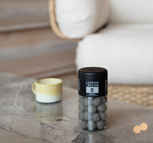 Заредете изображение във визуализатора на галерията – E SALMIAK