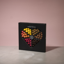 Заредете изображение във визуализатора на галерията – Love Selection Box