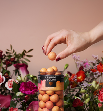 Заредете изображение във визуализатора на галерията – PEACHES - LOVE EDITION