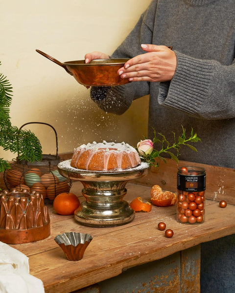 Впуснете се в света на сладко-соленото гурме с лимитирания ни Classic Caramel!