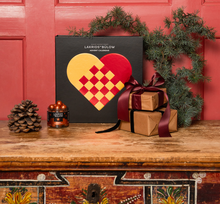 Заредете изображение във визуализатора на галерията – CLASSIC CARAMEL
